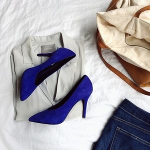 Steve Madden, blue suede pumps